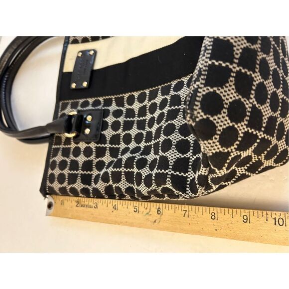 Kate Spade bucket bag black white (discoloration on handles) 13"x10" - Picture 9 of 12